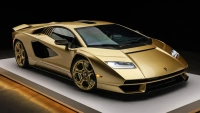 Lamborghini Countach LPI 800-4  за 3 млн. долара изненадва пазара