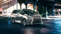 GAC M8 PHEV: Лукс от първа класа на половин цена – истинският конкурент на Lexus LM