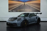 Porsche 911 GT2 RS с 2775 км пробег се продава за 900 212 долара
