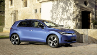 Достъпна електрическа революция: Volkswagen ID. Polo стартира продажби от 23 945 паунда