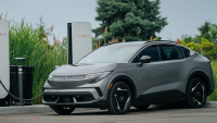 Mitsubishi Eclipse Sportback EV дебютира в Северна Америка със стандартен NACS и 75 kWh батерия за бързо зареждане
