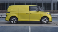 Нова ера за електрическите ванове: Volkswagen ID. Buzz Cargo поевтинява драстично и удължава пробега си