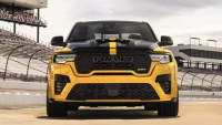 Заводски звяр на ток и V8: Ram 1500 Rumble Bee идва с мощност до 777 к.с. и стартова цена от 59 995 долара