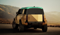 Пустинният звяр с марка Land Rover: Как новият Defender Dakar с 635 конски сили пренанася рали трасетата директно върху обществените пътища
