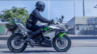 Kawasaki Ninja e-1 ABS (2027): Електрическият спортен достъпен модел се завръща на американския пазар