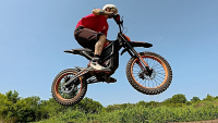 Isinwheel Monster Pro поевтиня с 1000 долара и вече струва 1700 долара