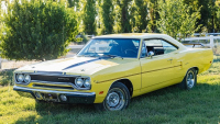 Американска класика под пара: 1970 Plymouth Road Runner с легендарен 440 Six-Barrel отива на търг