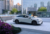 Обновеният BYD Seal 06 пристигна в дилърствата с мощна 240 kW версия и усъвършенстван дизайн