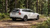Електрическата революция на шведите: Volvo EV60 пренаписва правилата в света на луксозните комбита