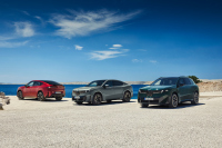 BMW iX3 M60 xDrive дебютира с 612 к.с., ускорение за 3,9 секунди и пробег до 754 км