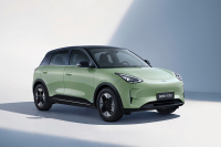 Geely EX2 излиза на руския пазар с 116 к.с., задно предаване и пробег до 395 км