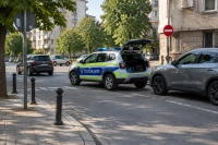 Диана Русинова показа полицейска Dacia, паркирана в нарушение