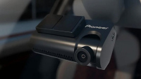 Pioneer VREC-Z410DC: нова 3K камера за автомобил изпраща местоположението ви при спешен случай