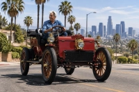 Джей Лено подкара Packard Model F и показа 12 к.с. в Лос Анджелис