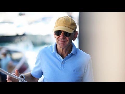 Какво се случва с Ейдриън Нюи?