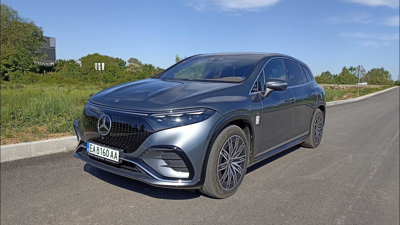 Test drive Mercedes EQS SUV